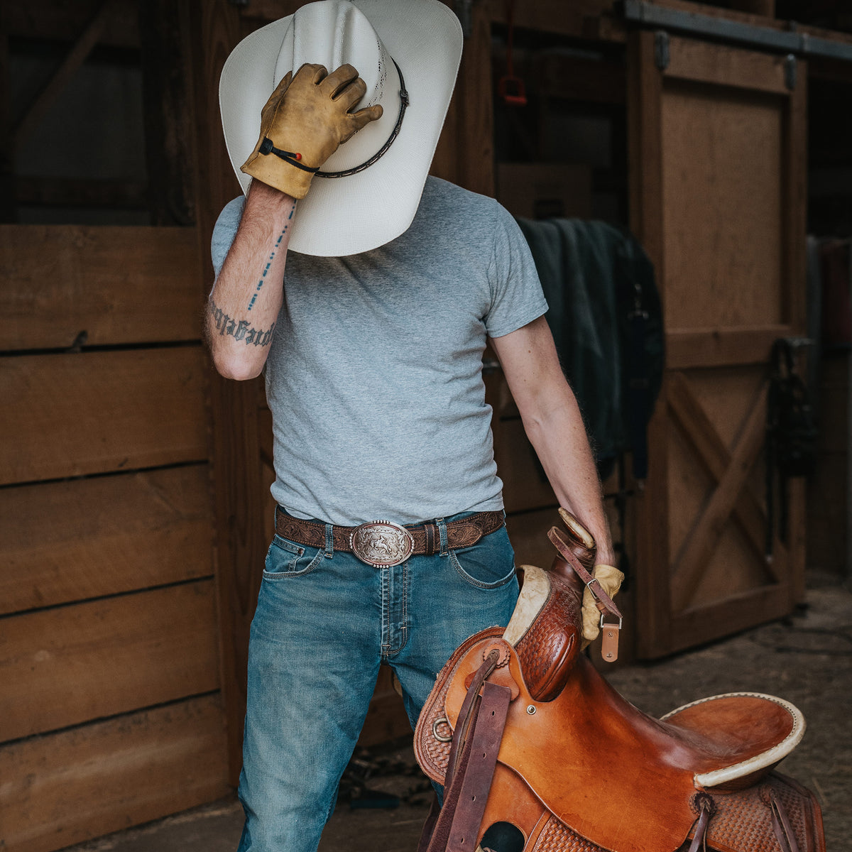 1 1/2&quot; Tooled Buckin’ Bronc Rider Buckle Belt