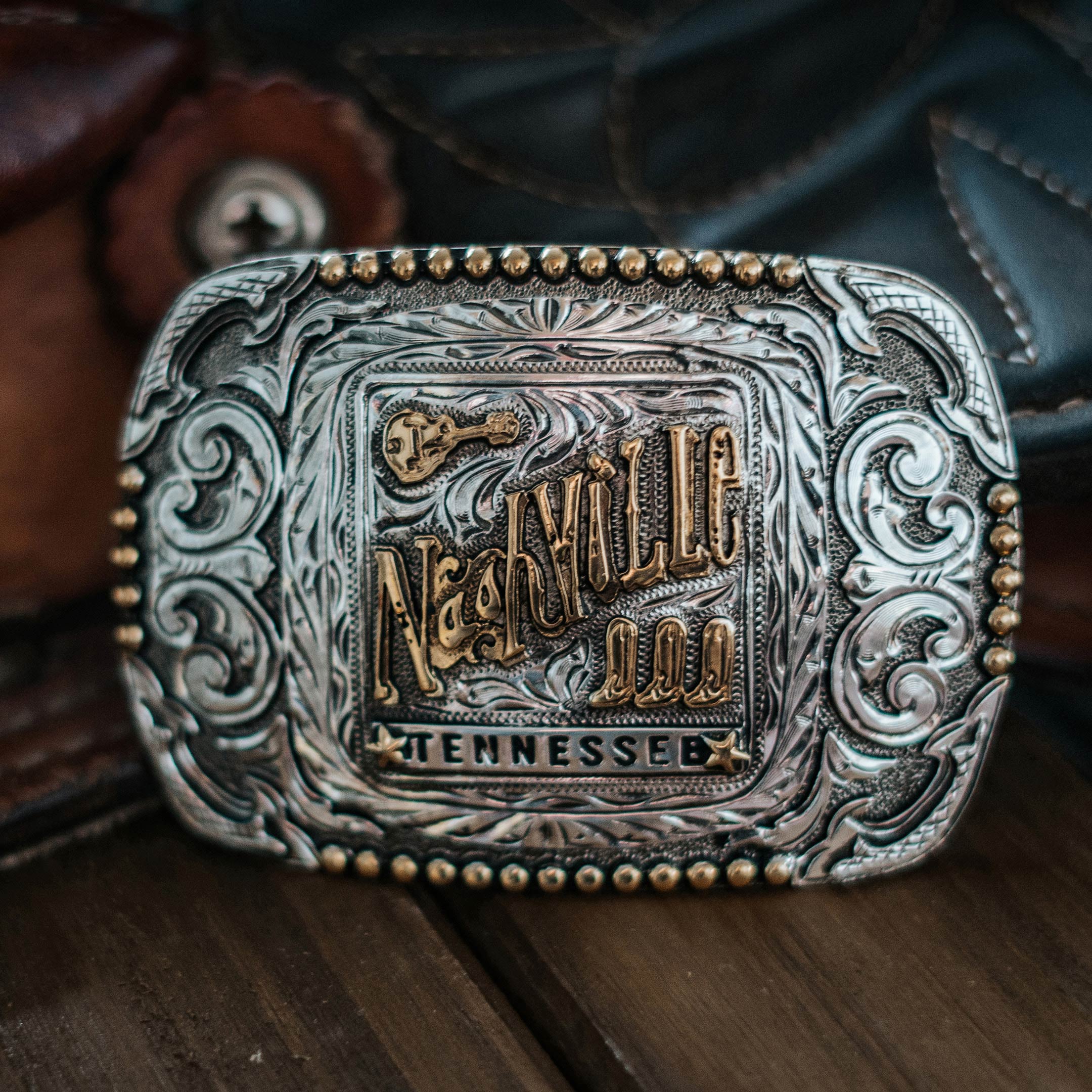 Nashville — Scrolled Rectangle Bead Edge Buckle - AndWest display picture 3